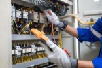 Comment choisir un électricien qualifié pour vos installations domestiques ?