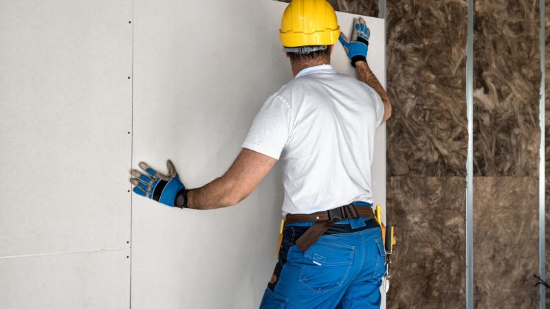 Guide pratique pour une pose de placo réussie dans chaque pièce de votre maison